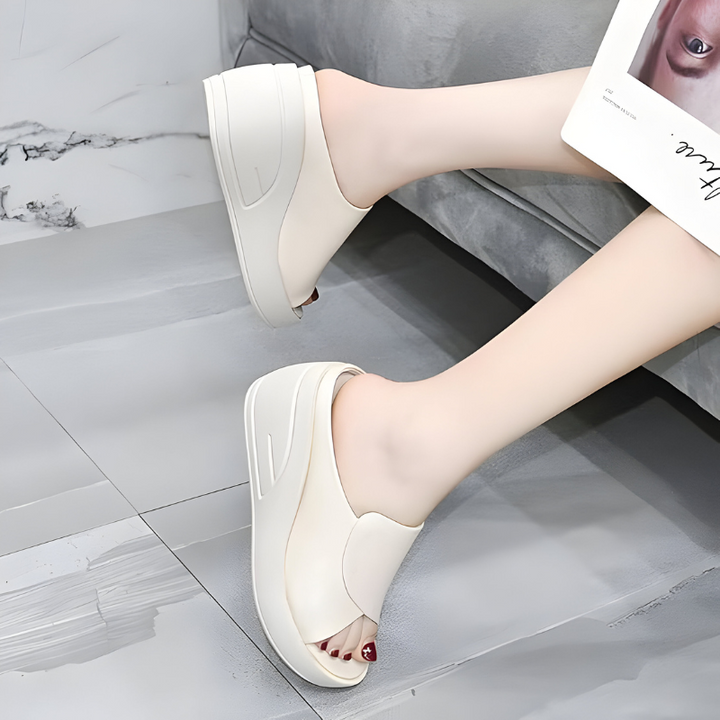 Olivia Sydney - minimalist and elegant orthopedic sandal