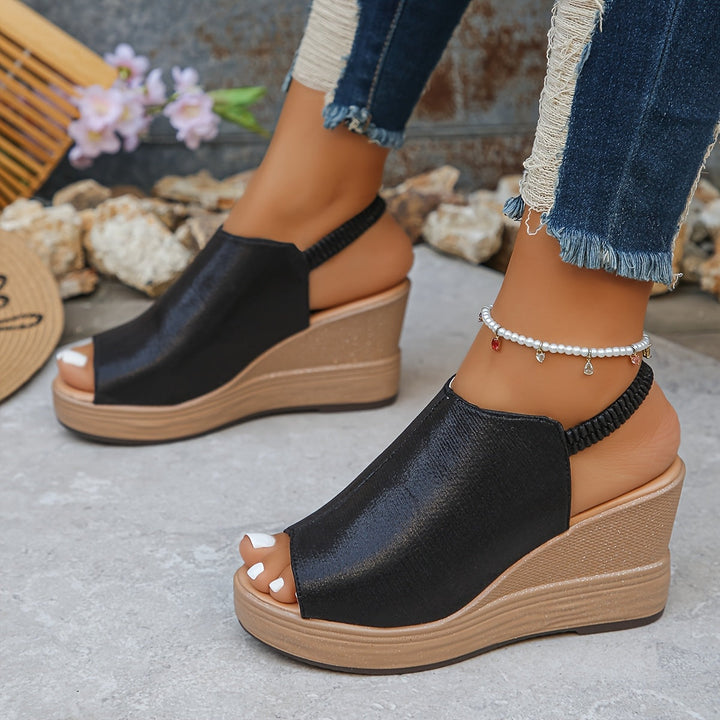 Olivia Sydney - Orthopedic Heeled Sandal with Gold Accents