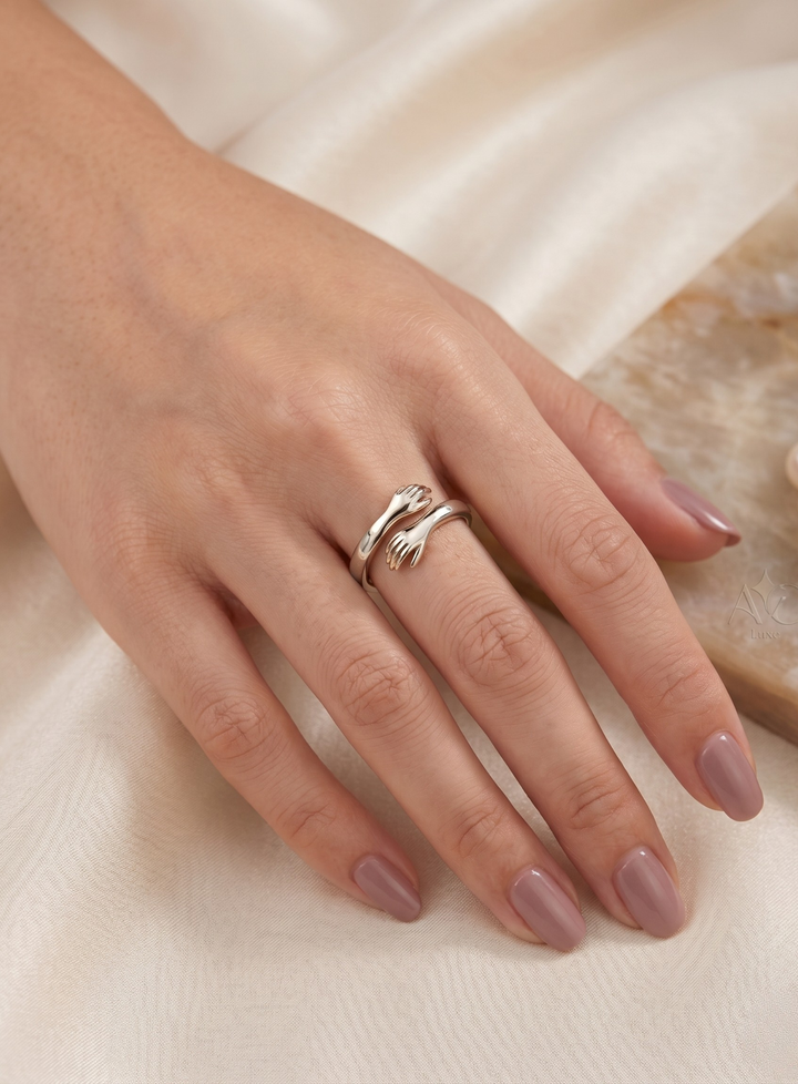 Olivia Sydney - Hug Ring