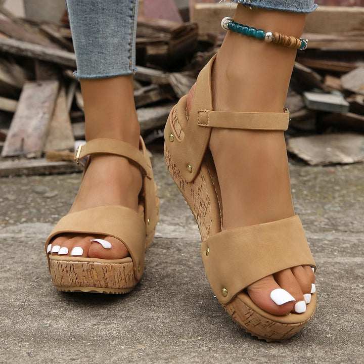 Olivia Sydney - elegant minimalist heeled sandal