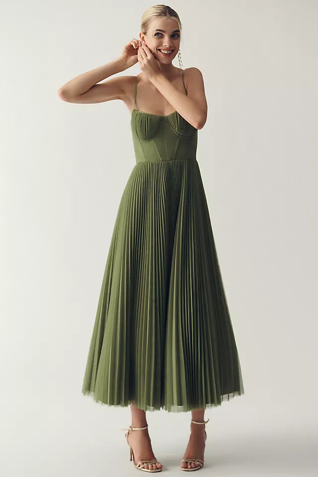 Olivia Sydney - Fluid Elegance in Tulle