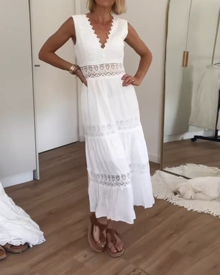 Olivia Sydney - V-Neck Lace Dress
