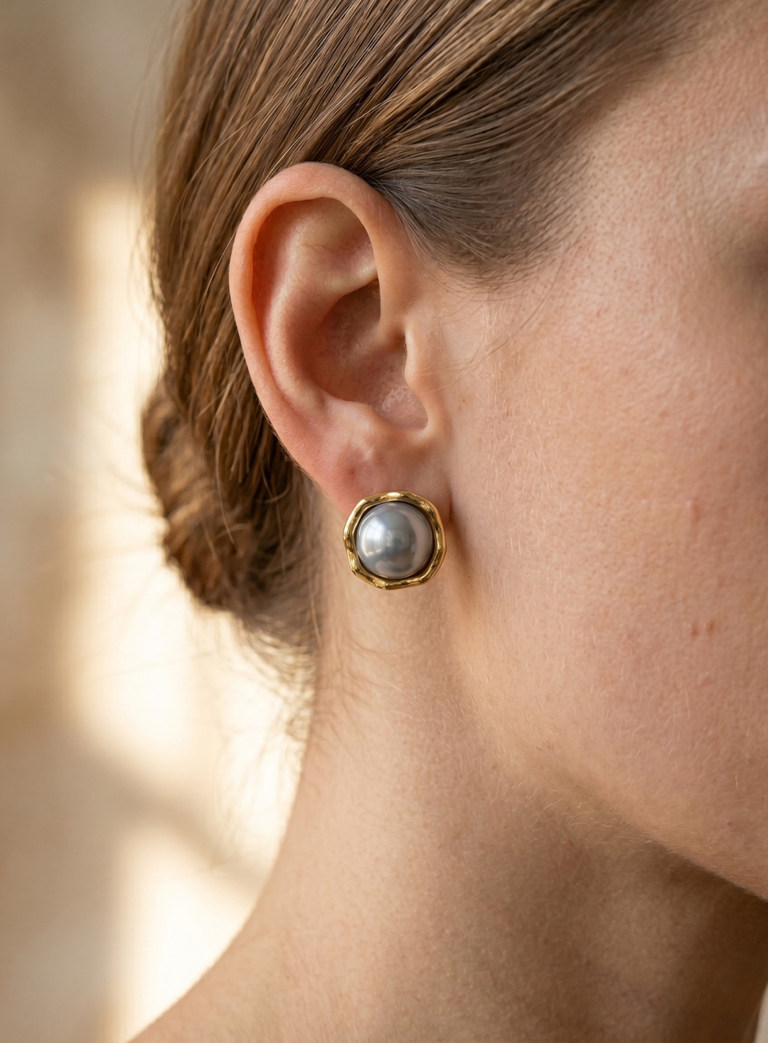 Olivia Sydney - Framed Pearl Earrings