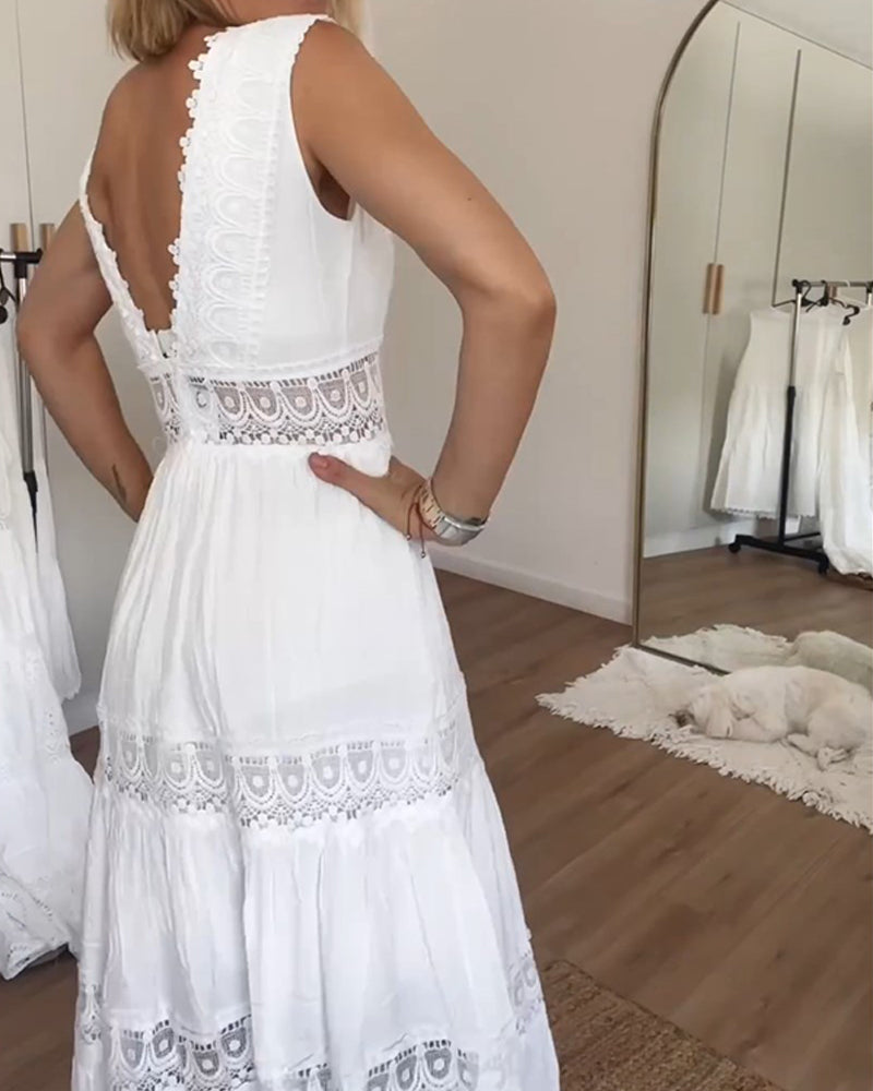 Olivia Sydney - V-Neck Lace Dress