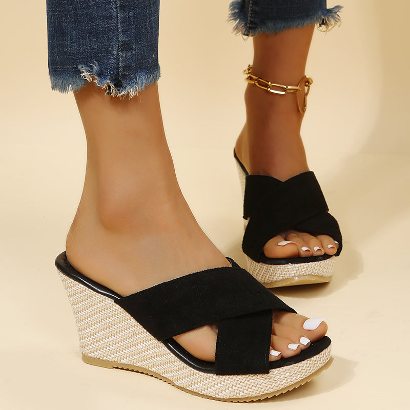 Olivia Sydney - Comfortable Heeled Sandal with Crossed Straps