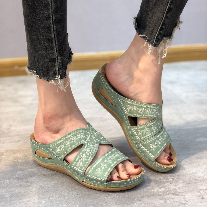 Olivia Sydney - orthopedic sandal for foot and knee pain
