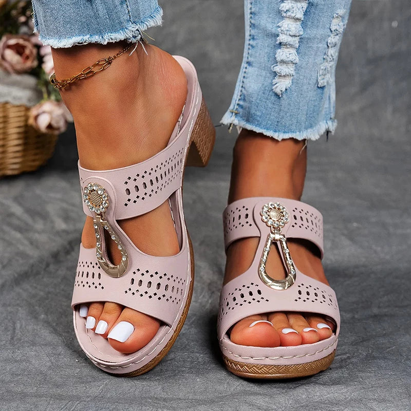Olivia Sydney - elegant orthopedic sandal with block heel