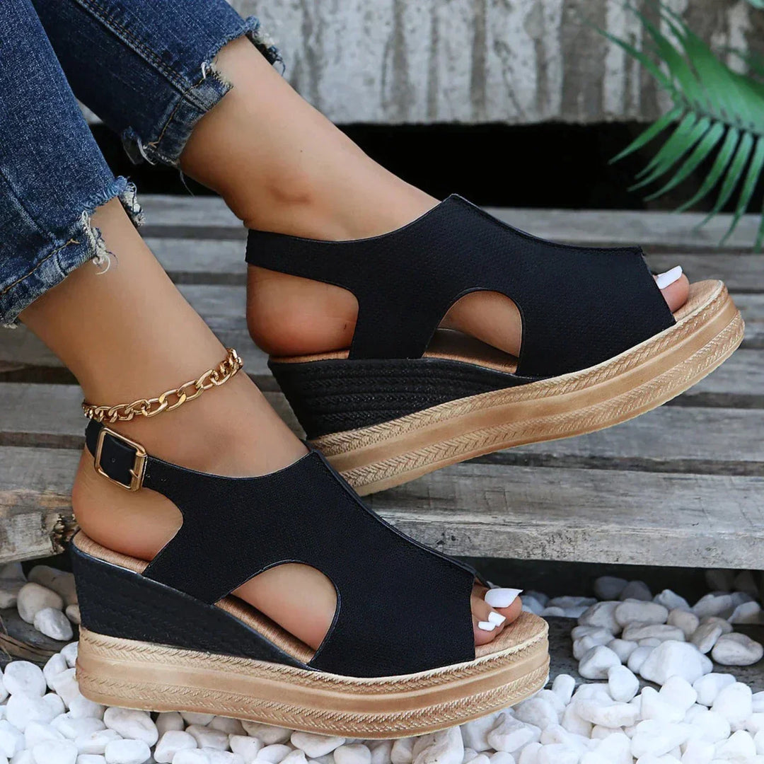 Olivia Sydney - Relaxing Metallic Heel Sandal