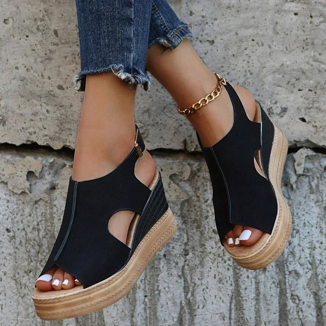 Olivia Sydney - Relaxing Metallic Heel Sandal