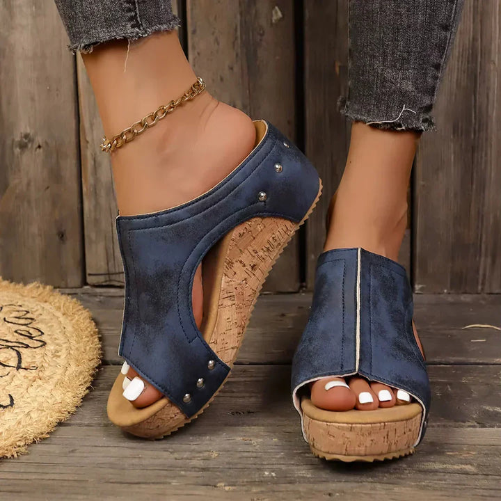 Olivia Sydney - studded high-heeled sandal