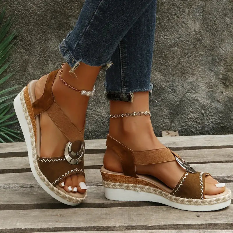 Olivia Sydney - elegant platform sandal