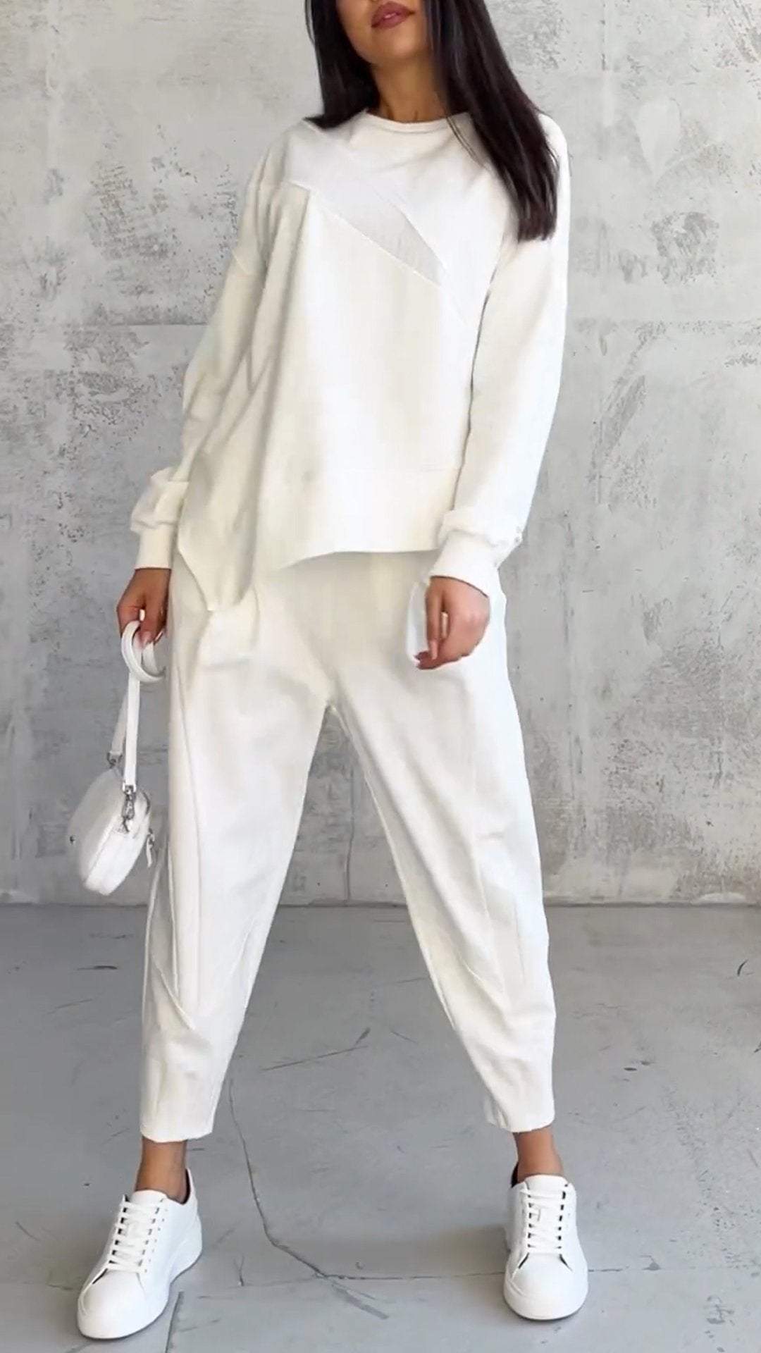 Olivia Sydney - Two-Piece Set with Round Neckline and Long Sleeves