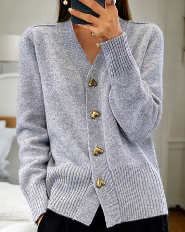 Olivia Sydney - Elegant cardigan with heart buttons