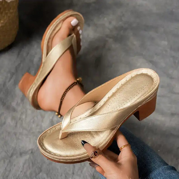 Olivia Sydney - Elegant and Relaxed Sandal with a Slight Height