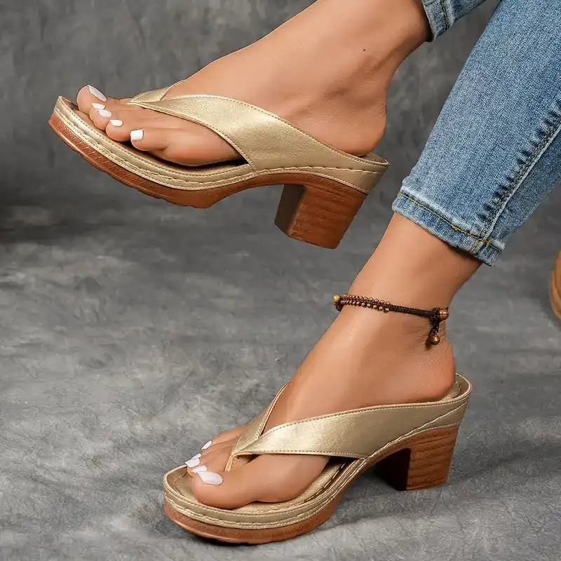 Olivia Sydney - Elegant and Relaxed Sandal with a Slight Height
