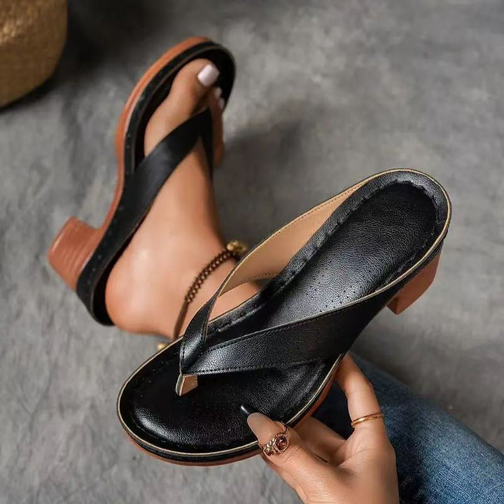 Olivia Sydney - Elegant and Relaxed Sandal with a Slight Height