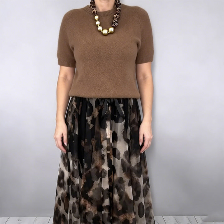 Olivia Sydney - Women's Two-Piece Leopard Print Set with Pullover and Flowing Skirt