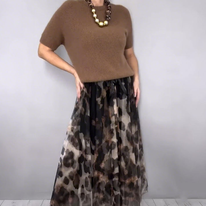 Olivia Sydney - Women's Two-Piece Leopard Print Set with Pullover and Flowing Skirt