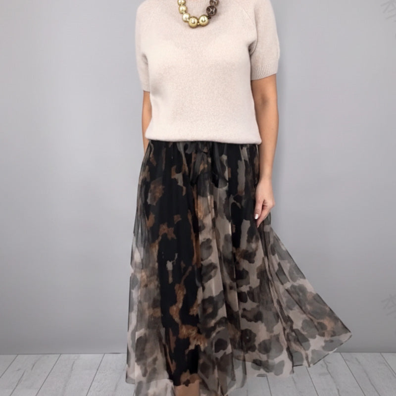 Olivia Sydney - Women's Two-Piece Leopard Print Set with Pullover and Flowing Skirt